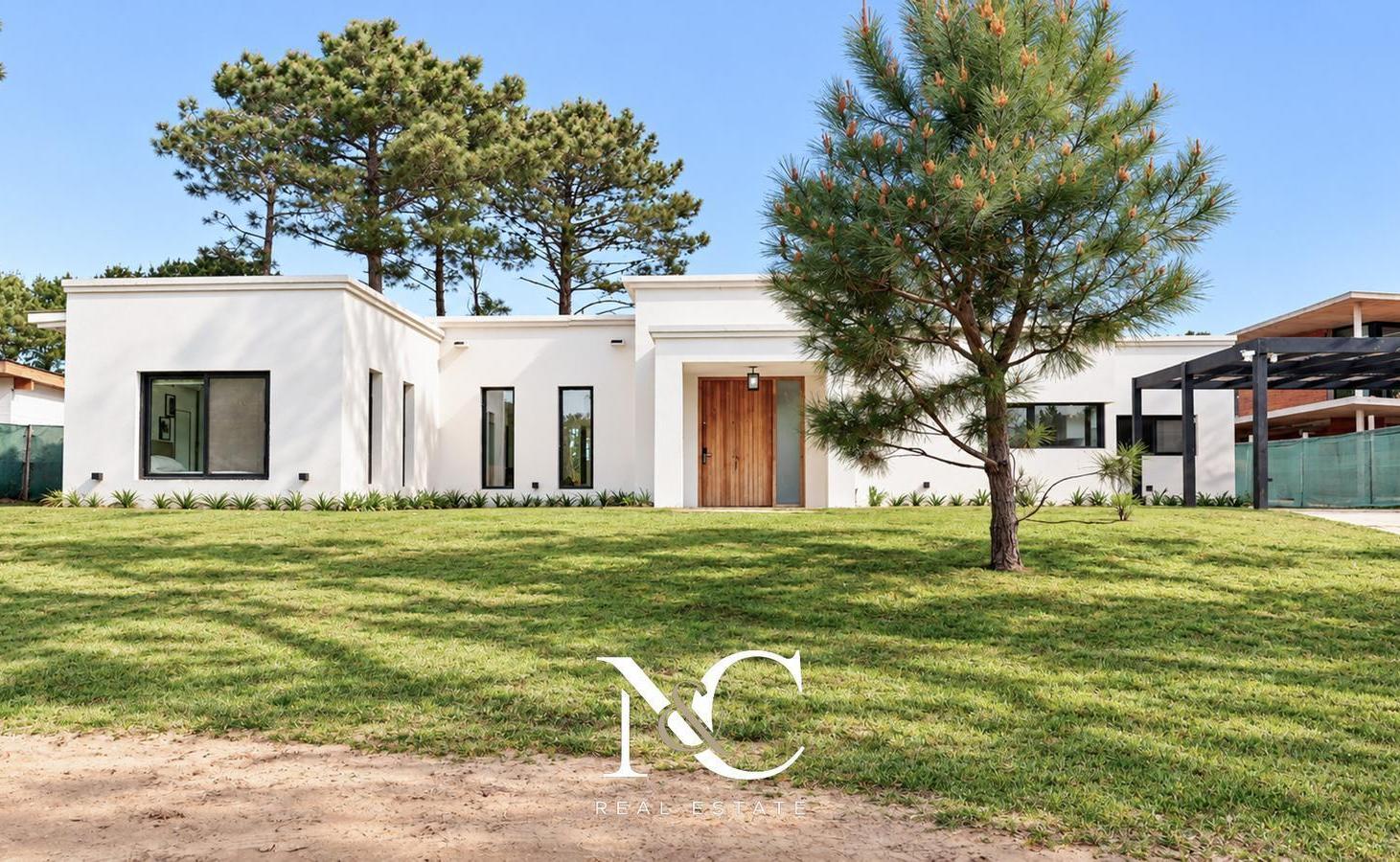 Foto de Casa en venta 4 ambientes Pinamar cancha de golf - Álamos, imagen 2