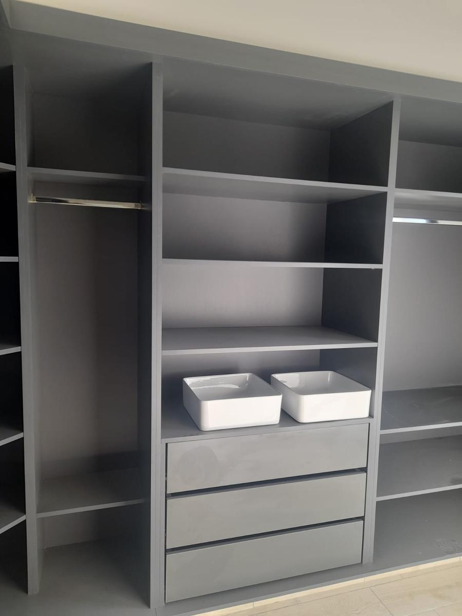 Casa en Barrio Privado Quiloaza de 3 Dorm, 2baños, Living Comedor, Jardin. 3