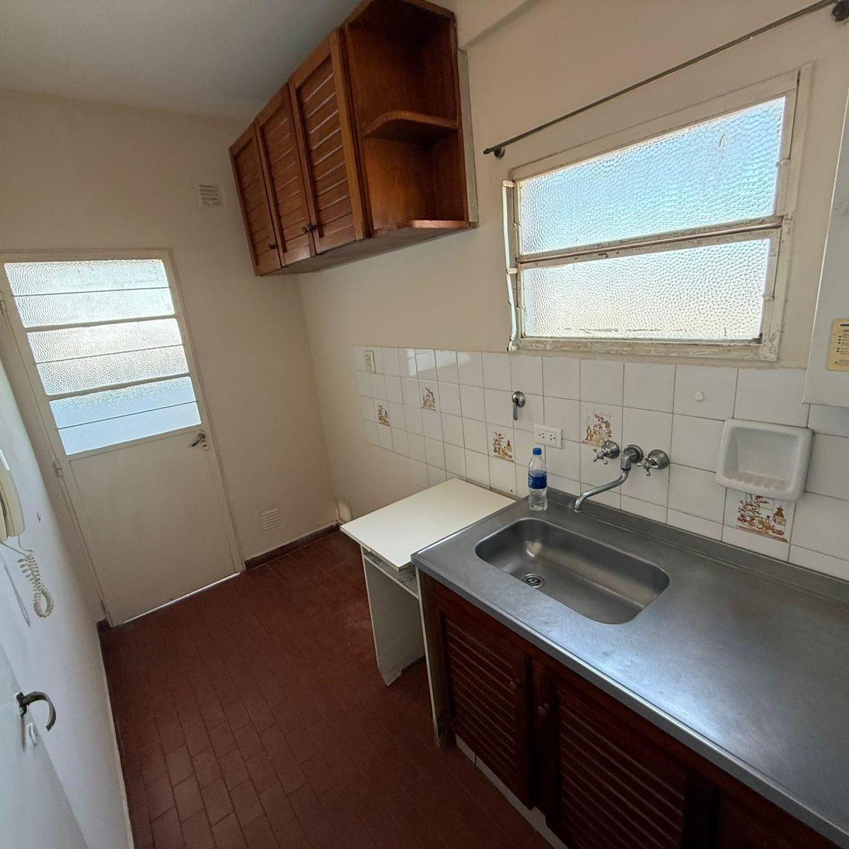 Venta! Departamento 2 Dorm, Cocina Sectorizada, Lavadero, Balcon, Cochera. 1