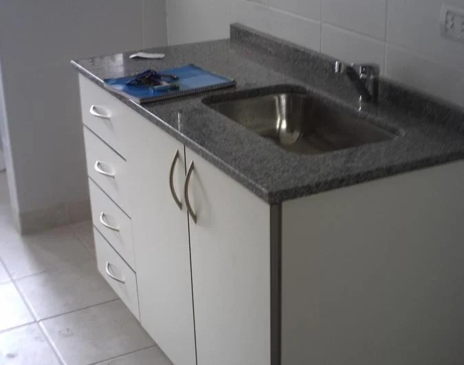 Royo Inmobiliaria Alquila departamento por escalera ideal Ciencias Económicas 4