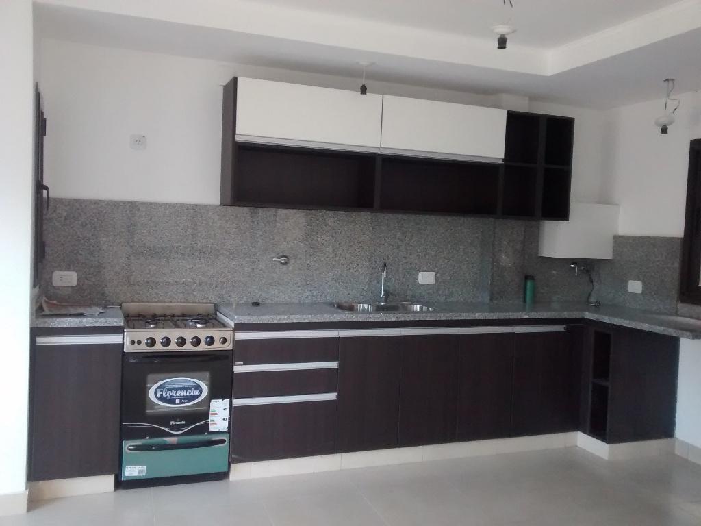 Foto de Royo Inmobiliaria alquila hermosa casa en dos plantas de cuatro, imagen 3