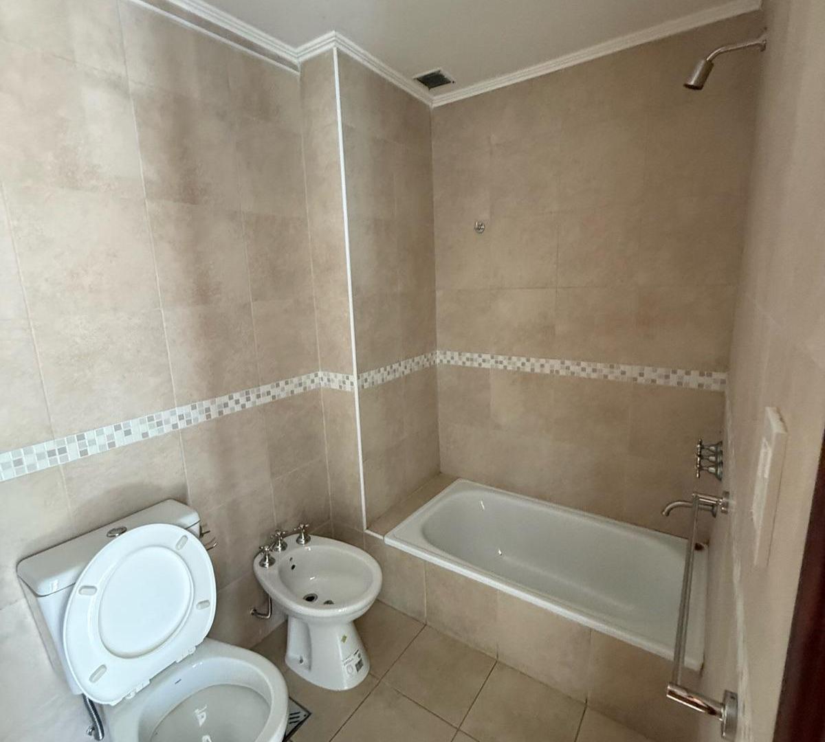 Foto de Royo Inmobiliaria vende depto 1 dorm con balcon en candioti Sur, imagen 5