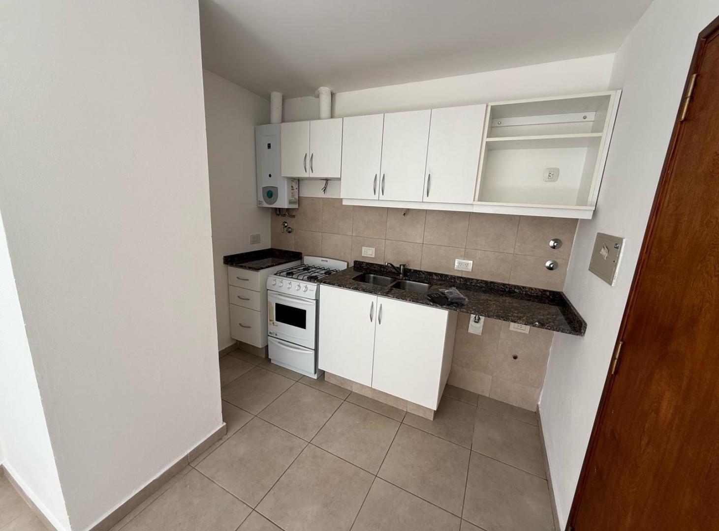 Foto de Royo Inmobiliaria vende depto 1 dorm con balcon en candioti Sur, imagen 1
