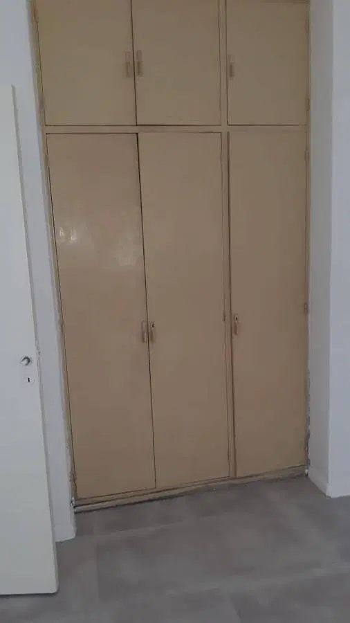 Royo Inmobiliaria alquila depto un dormitorio refaccionado sobre costanera, ideal UTN 3