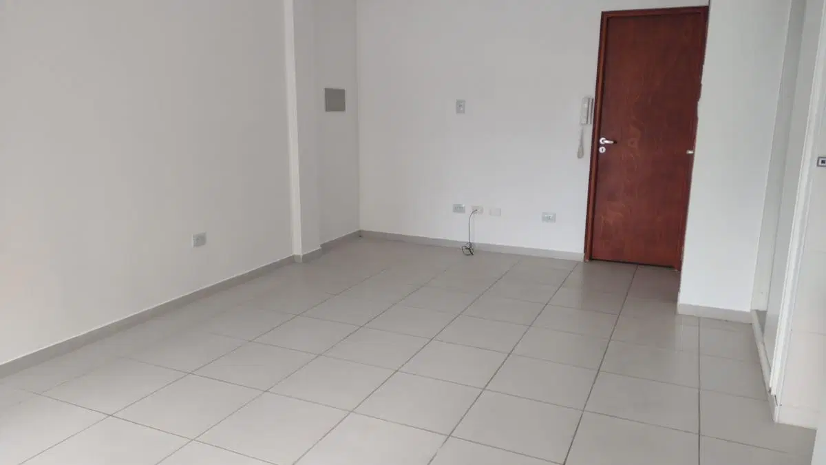 Royo Inmobiliaria alquila monoambiente en Barrio Candioti Sur imperdible!!! 4