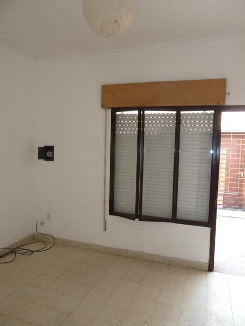 Foto de Royo Inmobiliaria alquila interno a 100 mts. de Bv Pellegrini., imagen 2