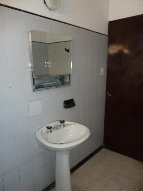 Foto de Royo Inmobiliaria alquila interno a 100 mts. de Bv Pellegrini., imagen 4