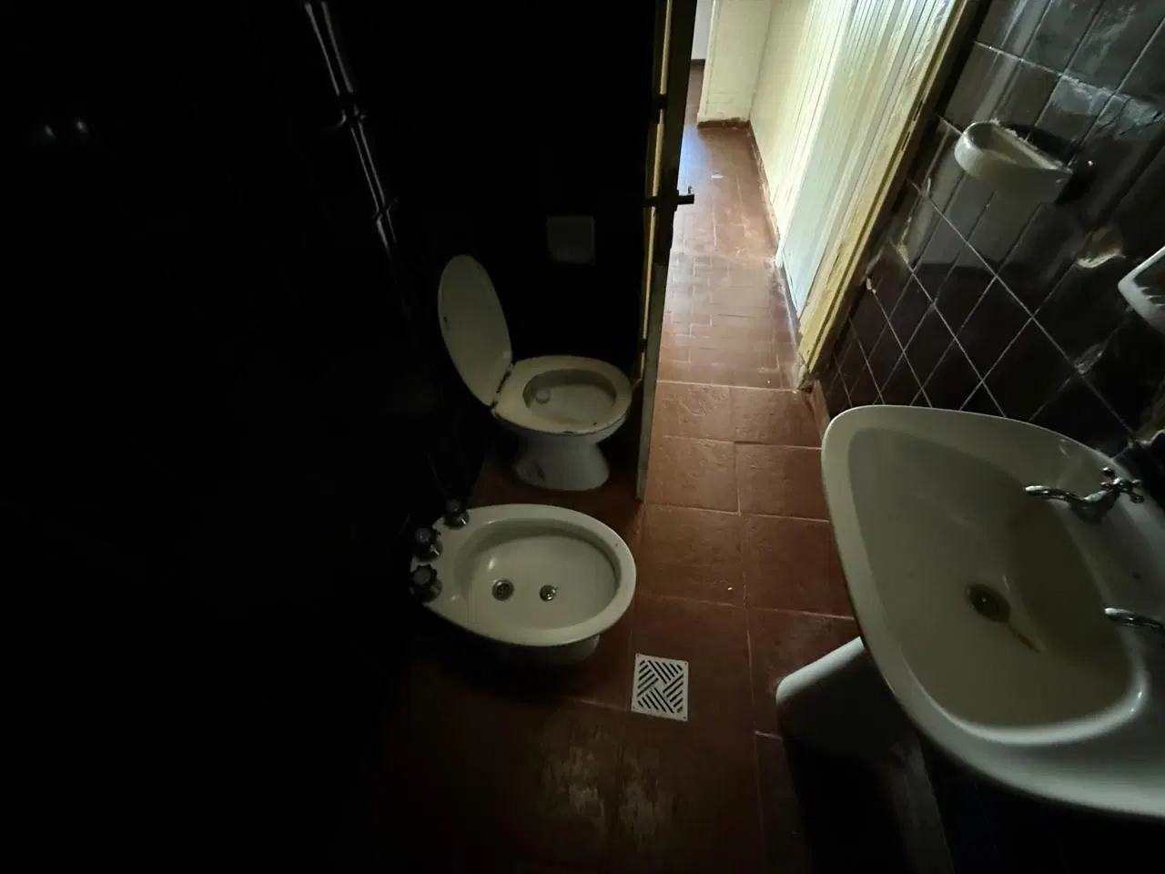 Departamento de 1 dormitorio , cocina sectorizada , patio. 4