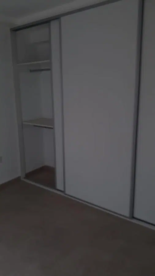 Royo Inmobiliaria alquila planta alta un dormitorio con cochera zona centro 2
