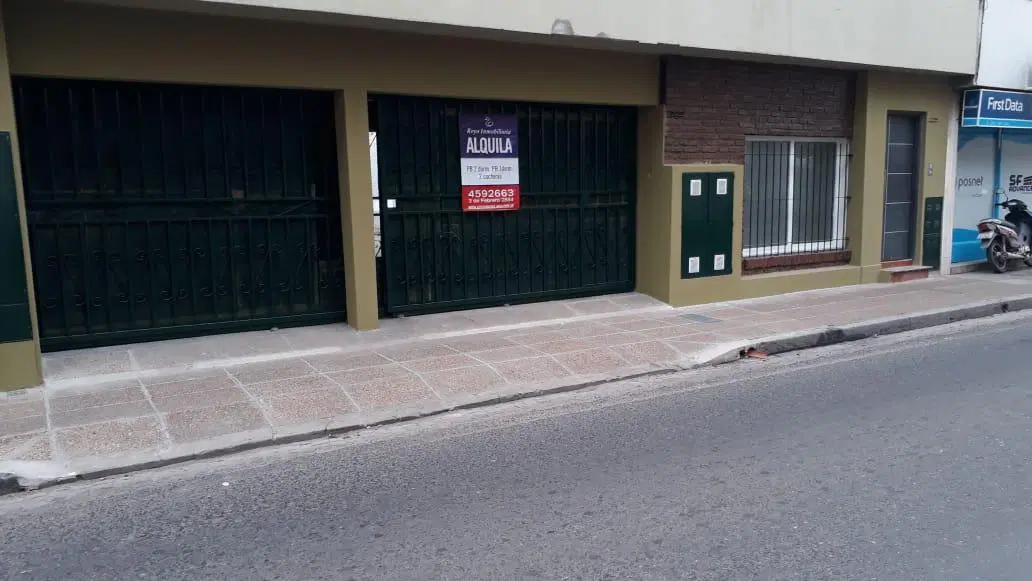 Royo Inmobiliaria alquila planta alta un dormitorio con cochera zona centro 3