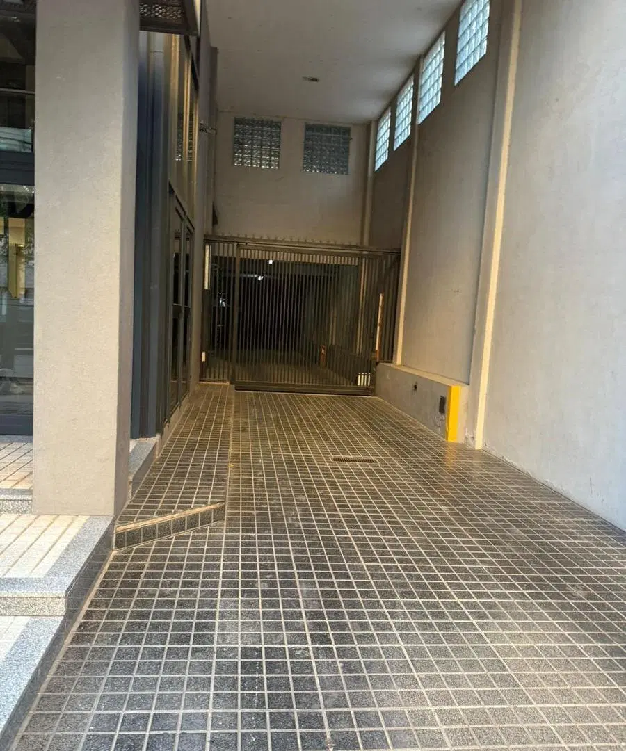 Royo Inmobiliaria Alquila depto nuevo con  dos dormitorios y cochera 2