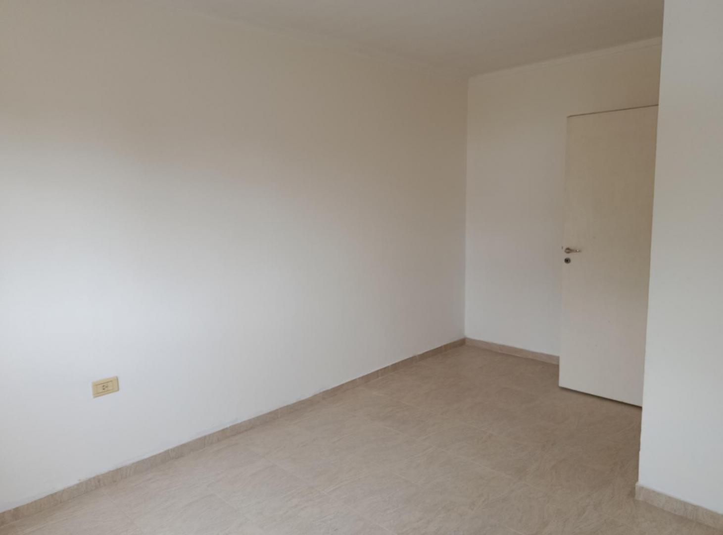 Foto de Royo Inmobiliaria alquila departamento en P.A de dos dormitorios zona, imagen 5