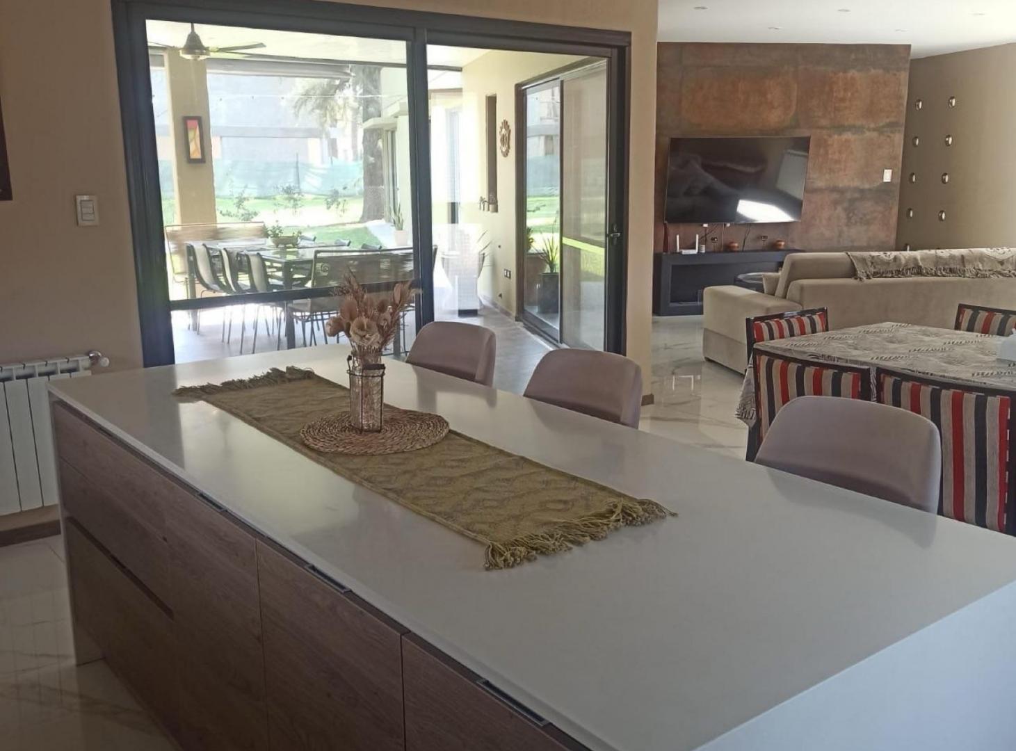 Foto de Casa de categoría en venta ubicada en El Pinar Country Club de 3 dorm, imagen 5