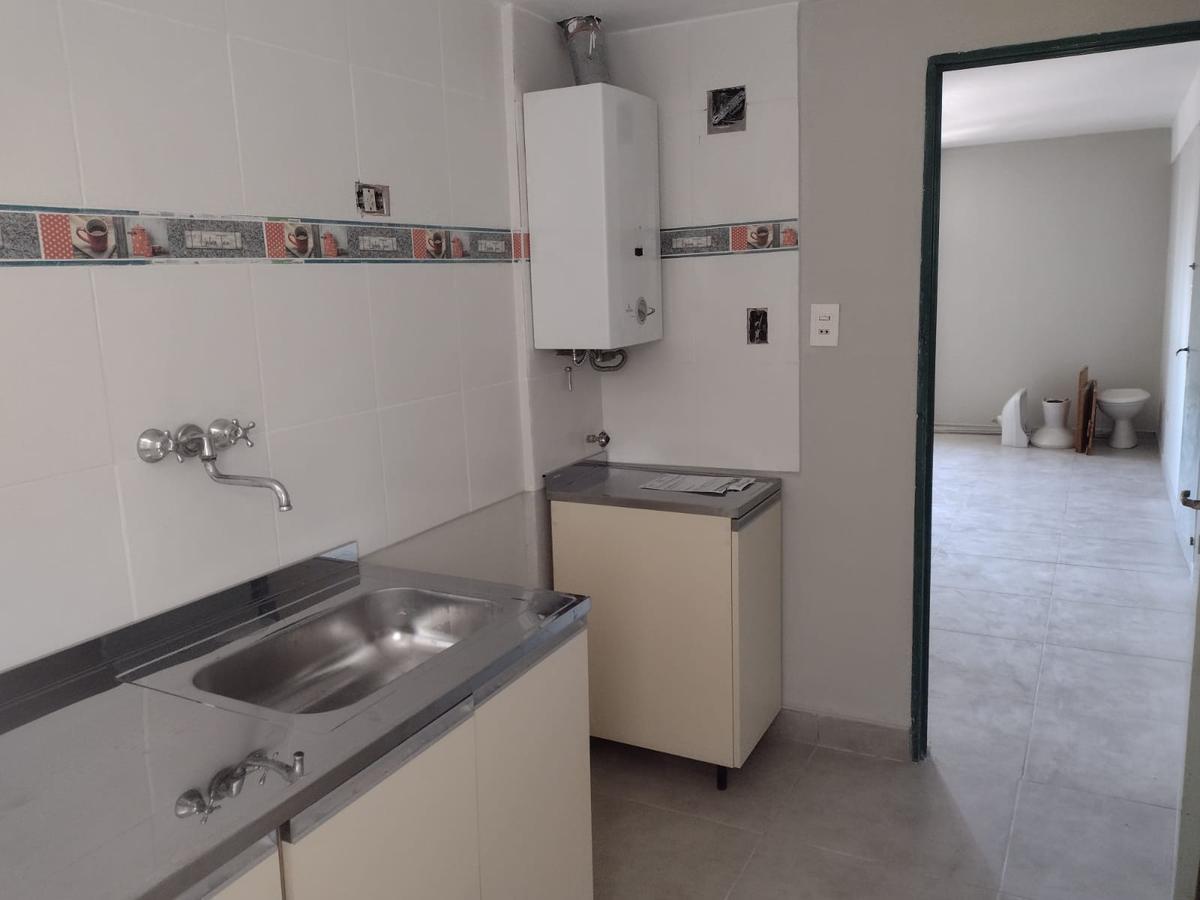 Foto de Royo Inmobiliaria alquila departamento céntrico ideal estudiantes Cs, imagen 1
