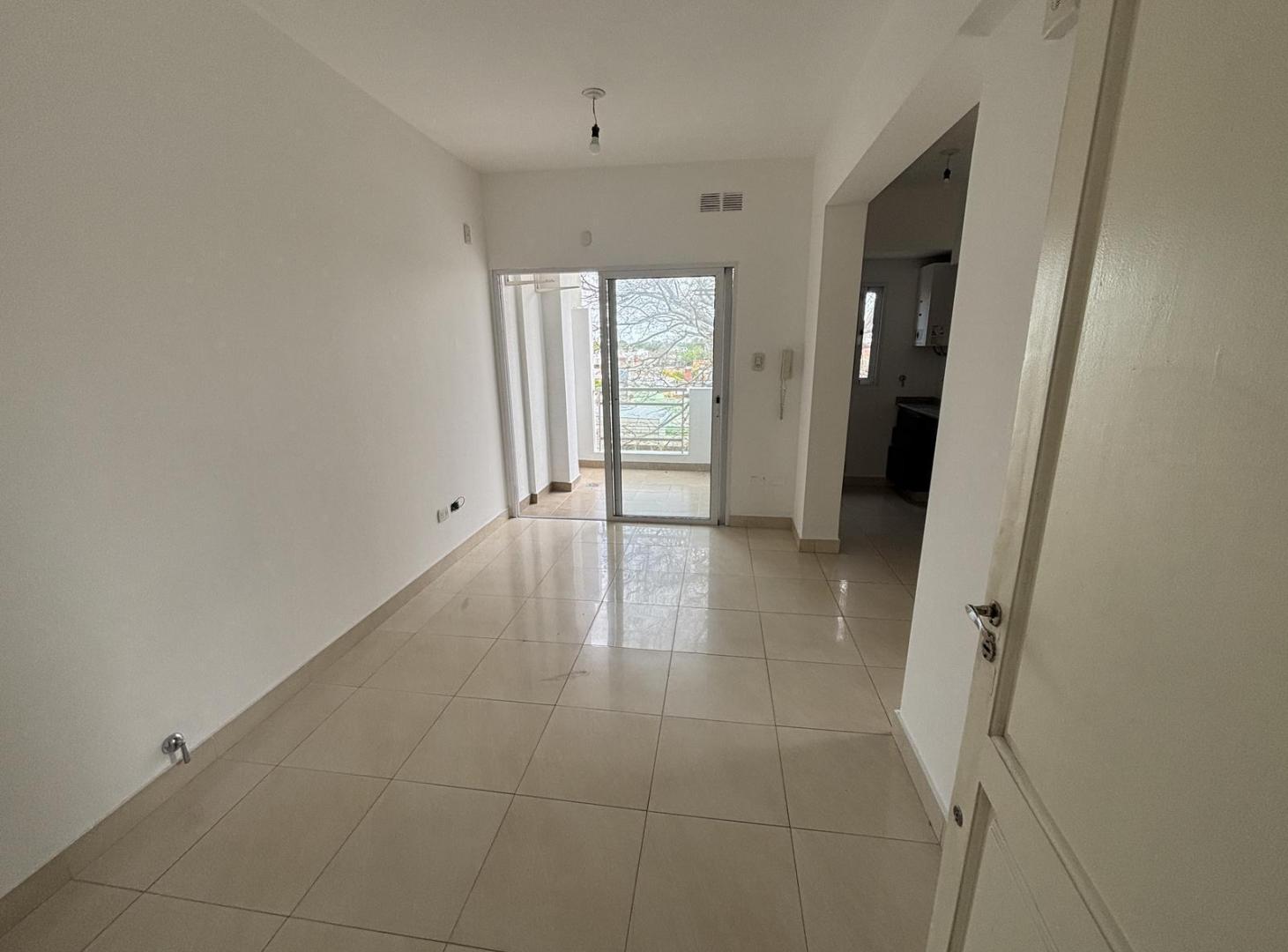 Foto de Royo Inmobiliaria alquila departamento un dormitorio zona Sur /, imagen 1