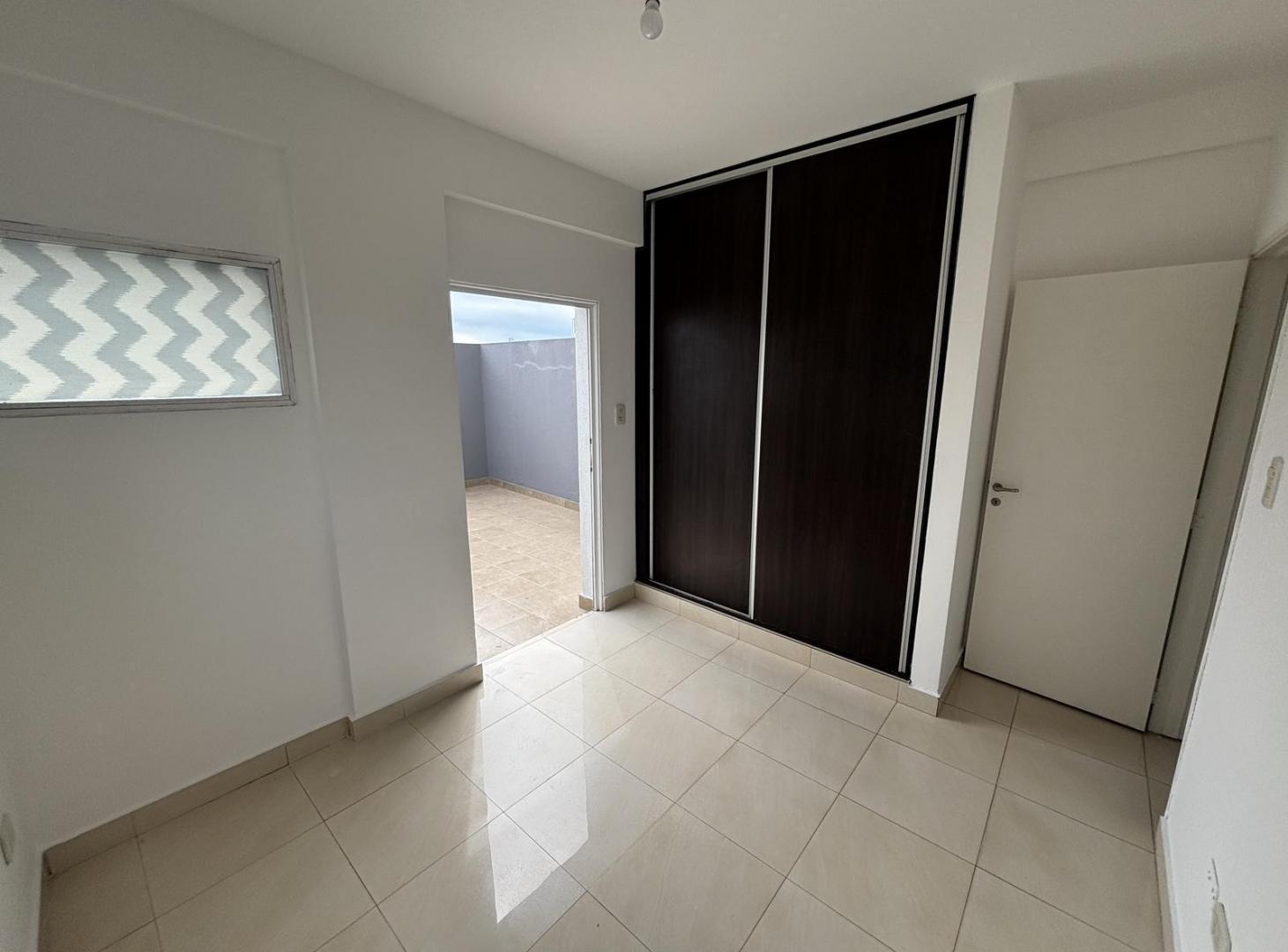 Foto de Royo Inmobiliaria alquila departamento un dormitorio zona Sur /, imagen 3