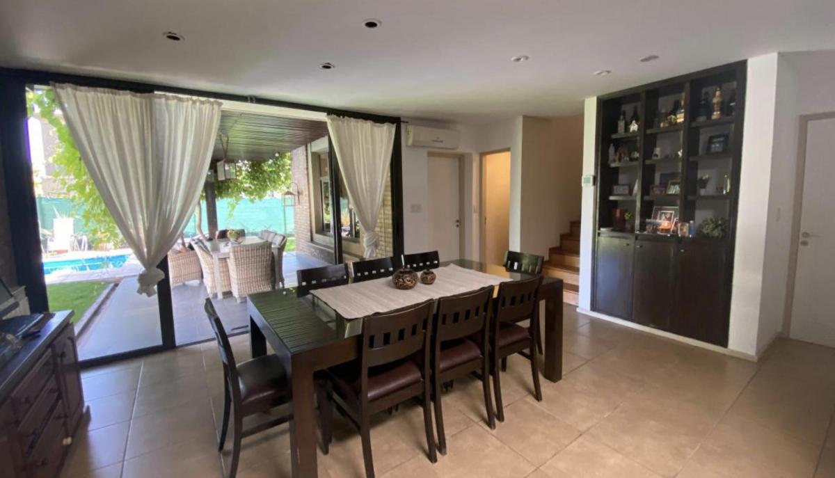 Casa 4 Habitaciones 4 Baños Pileta - Bº Pueyrredon Chacras de Coria 1