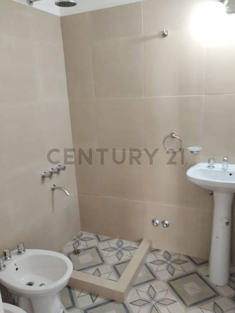 Foto de VENTA 3 AMBIENTES EN SAAVEDRA-RECICLADO-EXCELENTE UBICACIÓN, imagen 2