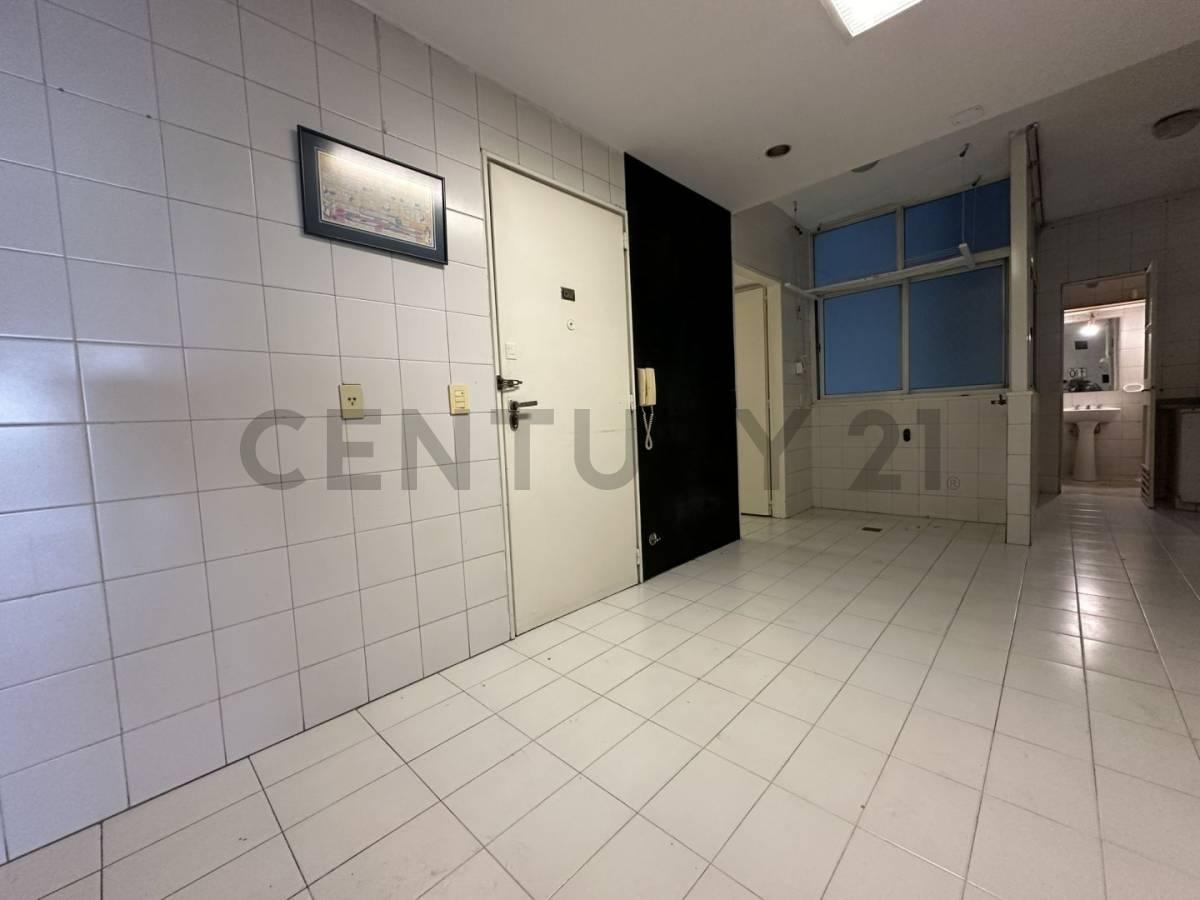 Departamento 4 Ambientes con Palier Privado - Recoleta 5