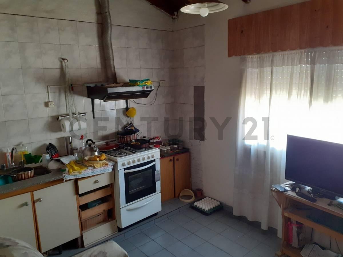 Venta casa y departamento ideal 2 familias