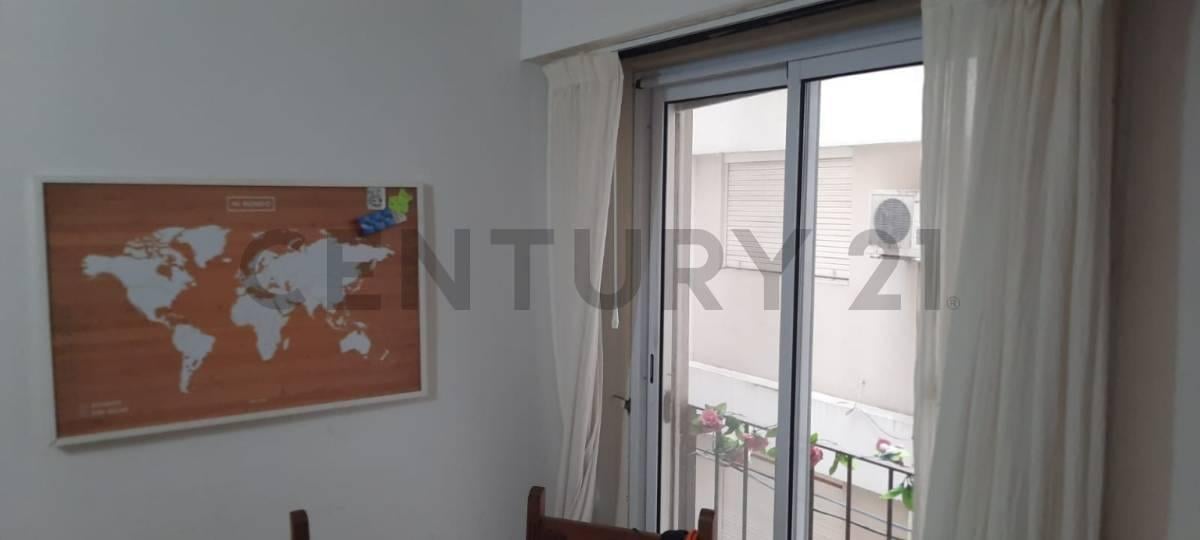 VENTA DEPARTAMENTO 2 AMBIENTES RECOLETA