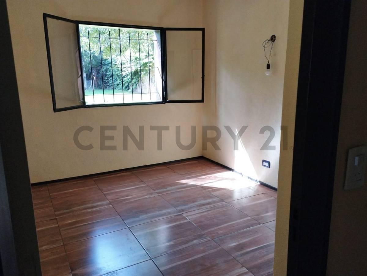 VENTA DEPARTAMENTO 4 AMBIENTES CON ESPACIO GUARDACOCHES EN SAN ANDRES-APTO CREDITO