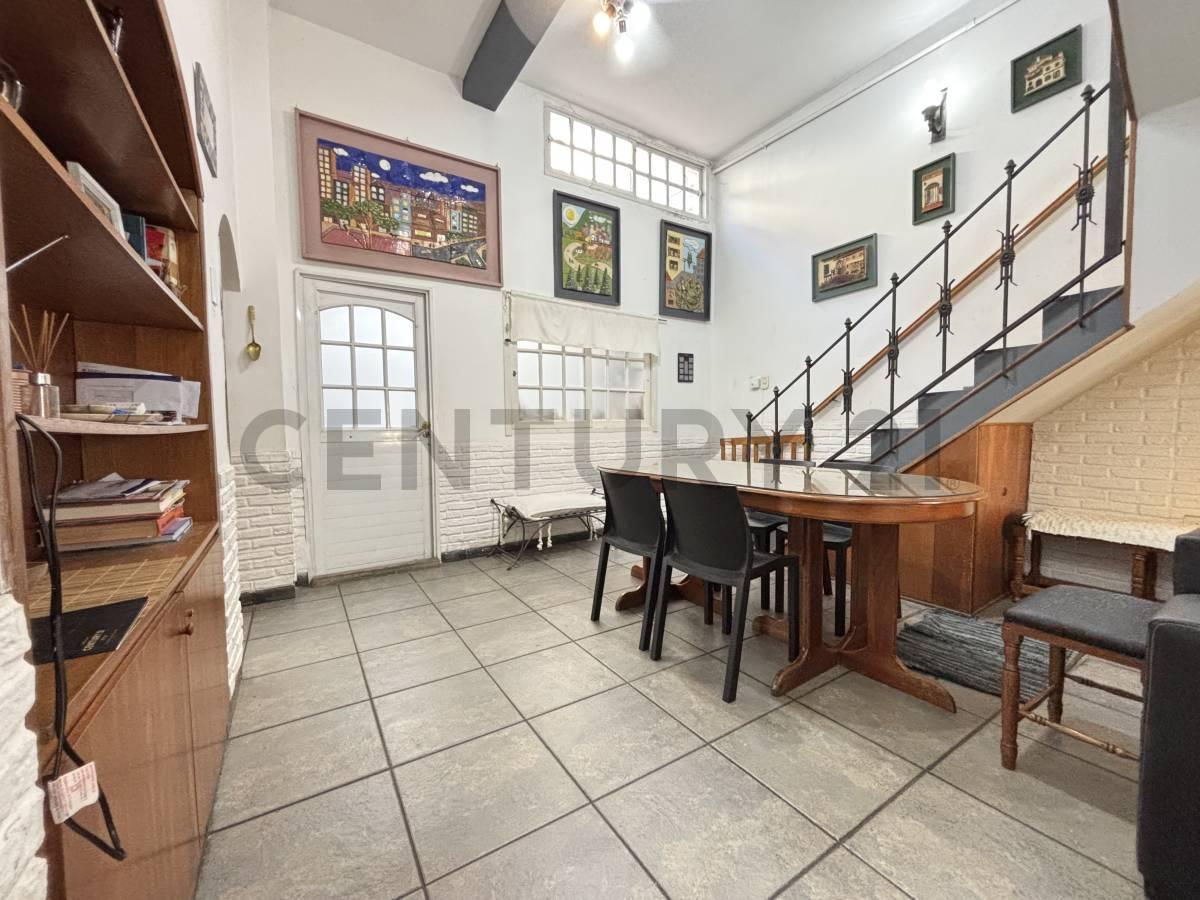 Venta Casa 6 Ambientes. Villa Urquiza. 1