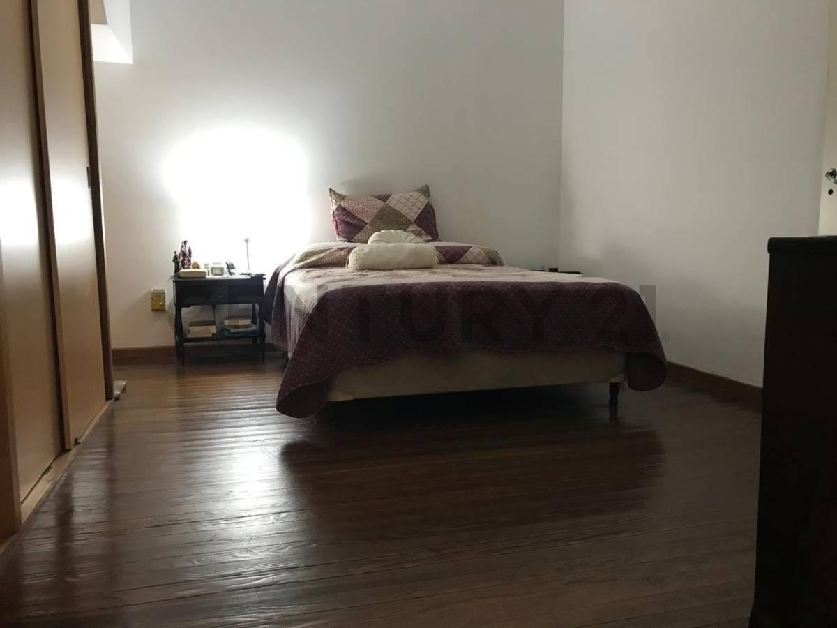Venta PH 4 Ambientes con Cochera y Terraza en Saavedra 3