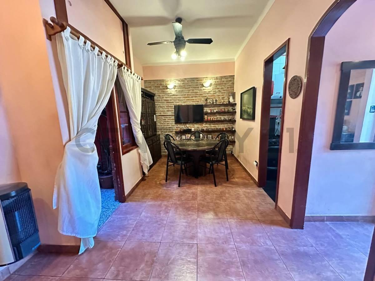 Venta PH 5 Ambientes con Quincho y Terraza 3