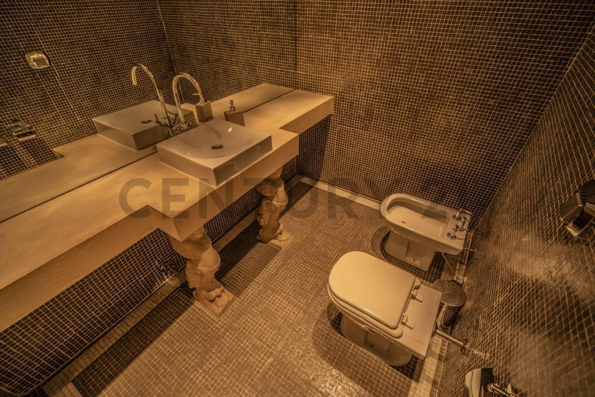 Residencia de Estilo Francés | 5 Plantas con Ascensor | Ideal Firmas de Alta Gama