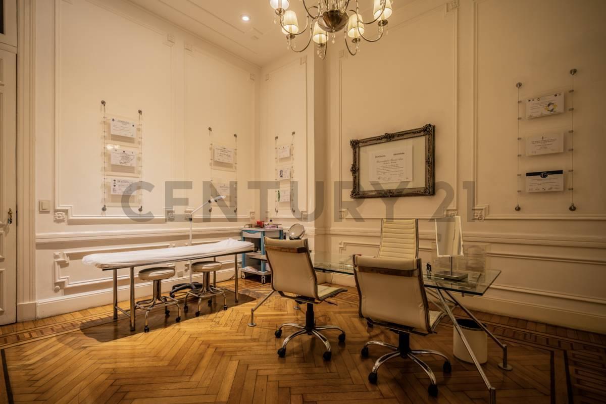 Foto de Residencia de Estilo Francés | 5 Plantas con Ascensor | Ideal Firmas de Alta Gama, imagen 2