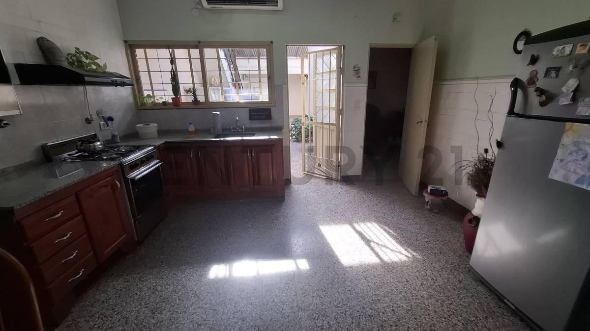 Foto de Venta de casa 4 Ambientes, Remedios de Escalada, Lanús., imagen 4