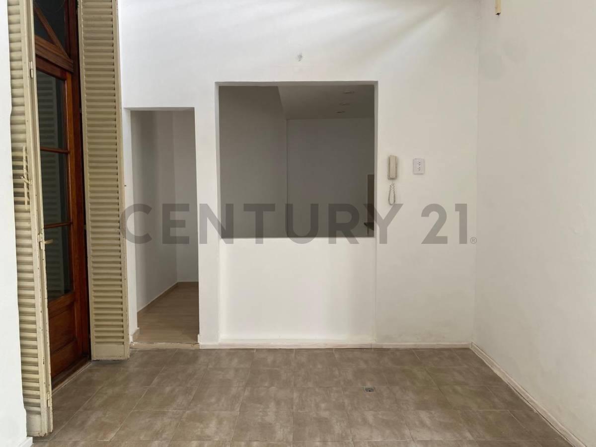 Foto de VENTA PH 3 AMBIENTES SIN EXPENSAS EN PALERMO SOHO - SOLER 4434, imagen 2