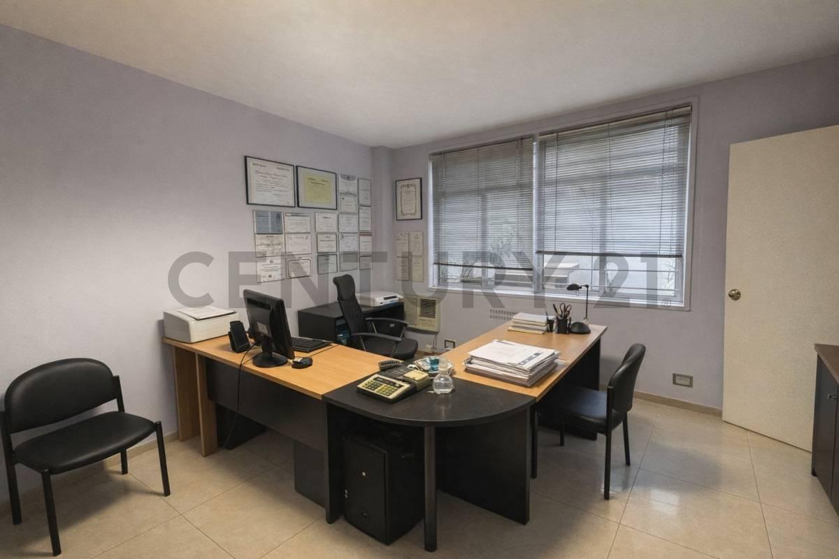 Oficina Funcional con Luz Natural – Suipacha 400