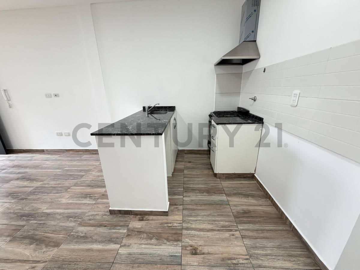 Foto de VENTA DPTO 1 AMB CON PATIO Y COCHERA EN CASEROS TRES DE FEBRERO, imagen 5