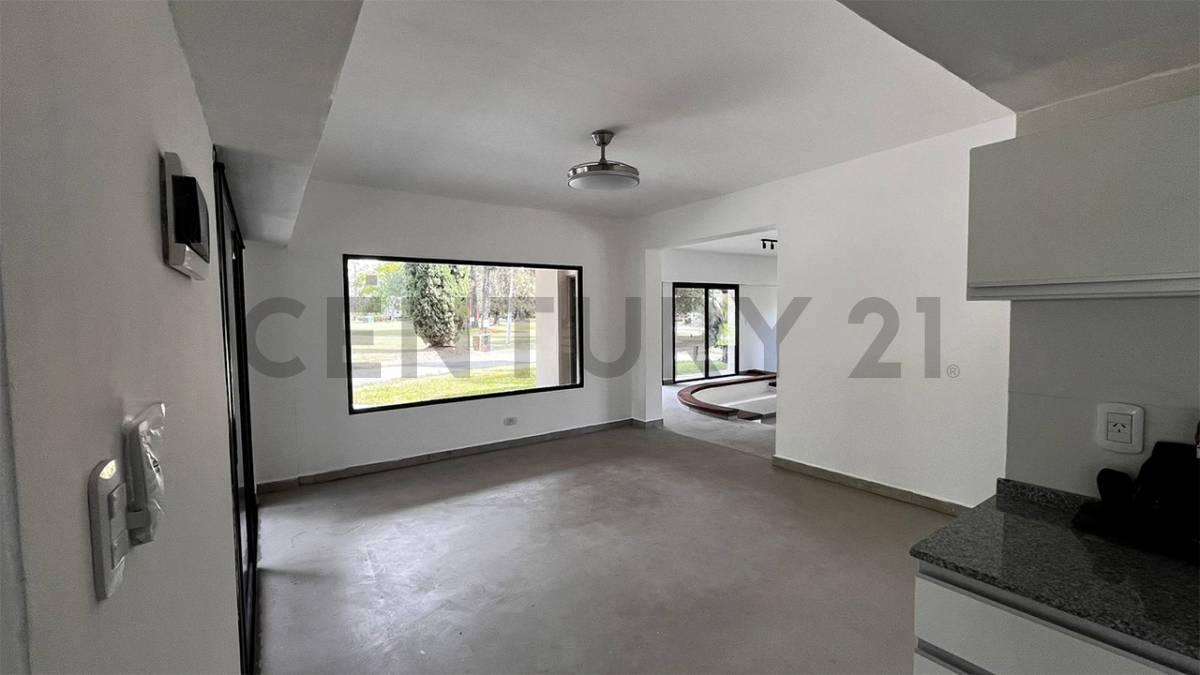 VENTA CASA QUINTA A ESTRENAR EN COUNTRY CLUB EL JAGUEL, PILAR