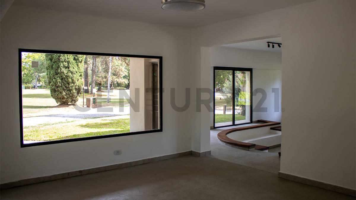 VENTA CASA QUINTA A ESTRENAR EN COUNTRY CLUB EL JAGUEL, PILAR