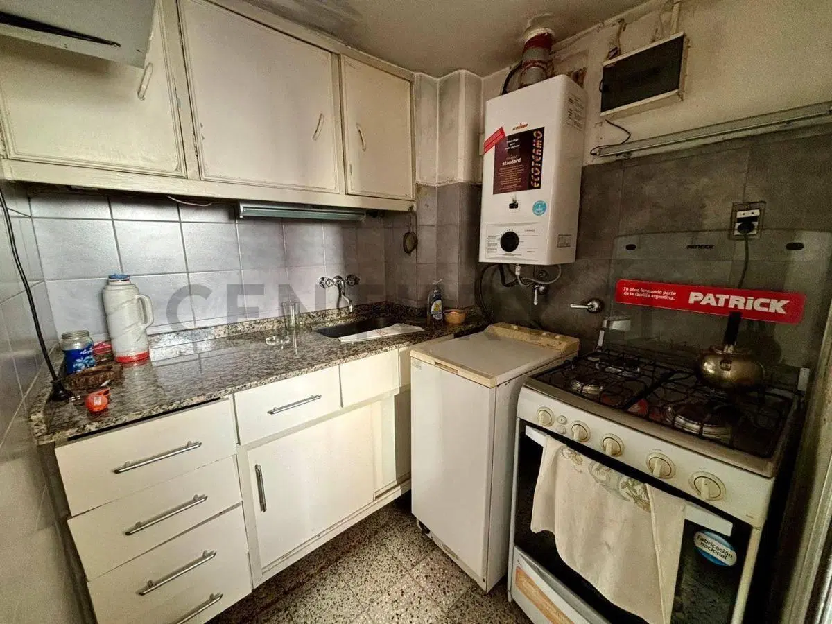 ALQUILER OFICINA 3 AMBIENTES CONTRAFRENTE/APTO PROFESIONAL. SAN NICOLAS PROXIMO PTO. MADERO. 8