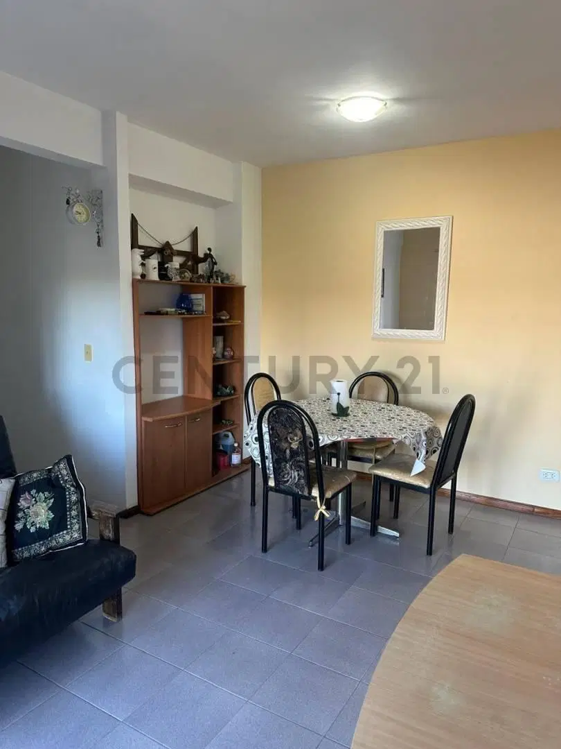 VENTA DEPARTAMENTO 3 AMBIENTES CON BALCÓN (5º piso)  EN VILLA RAFFO 2