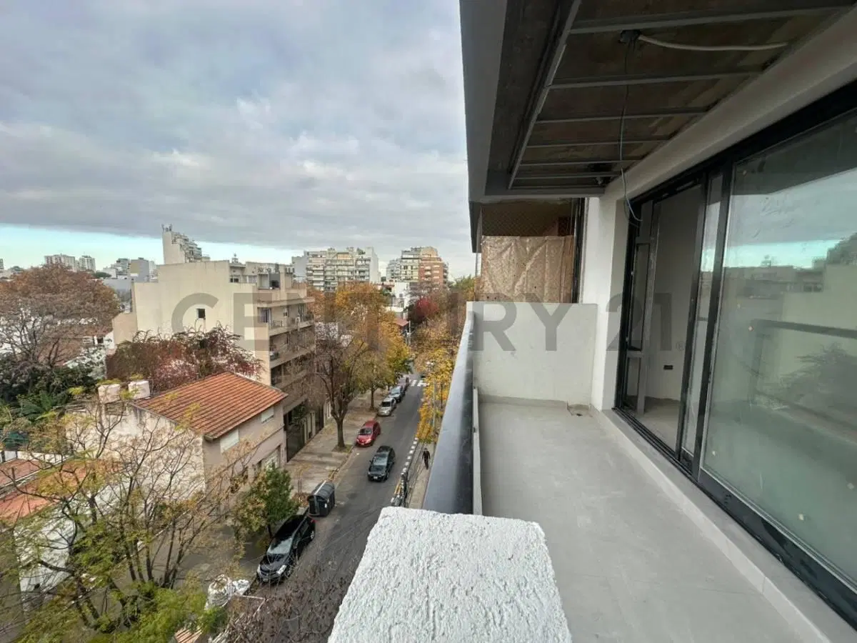 Venta Amplio 2 Ambientes con Balcón y Vista Abierta Panorámica 4