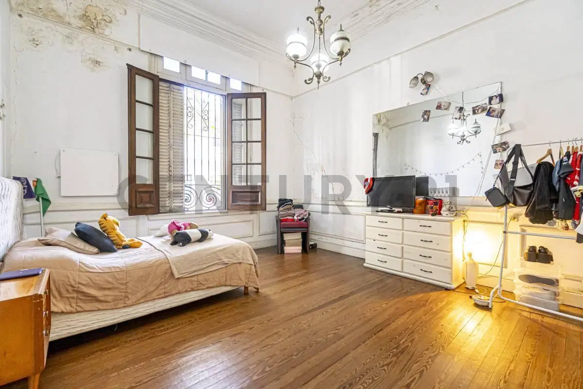 Oportunidad venta casa en paternal para refaccionar 4