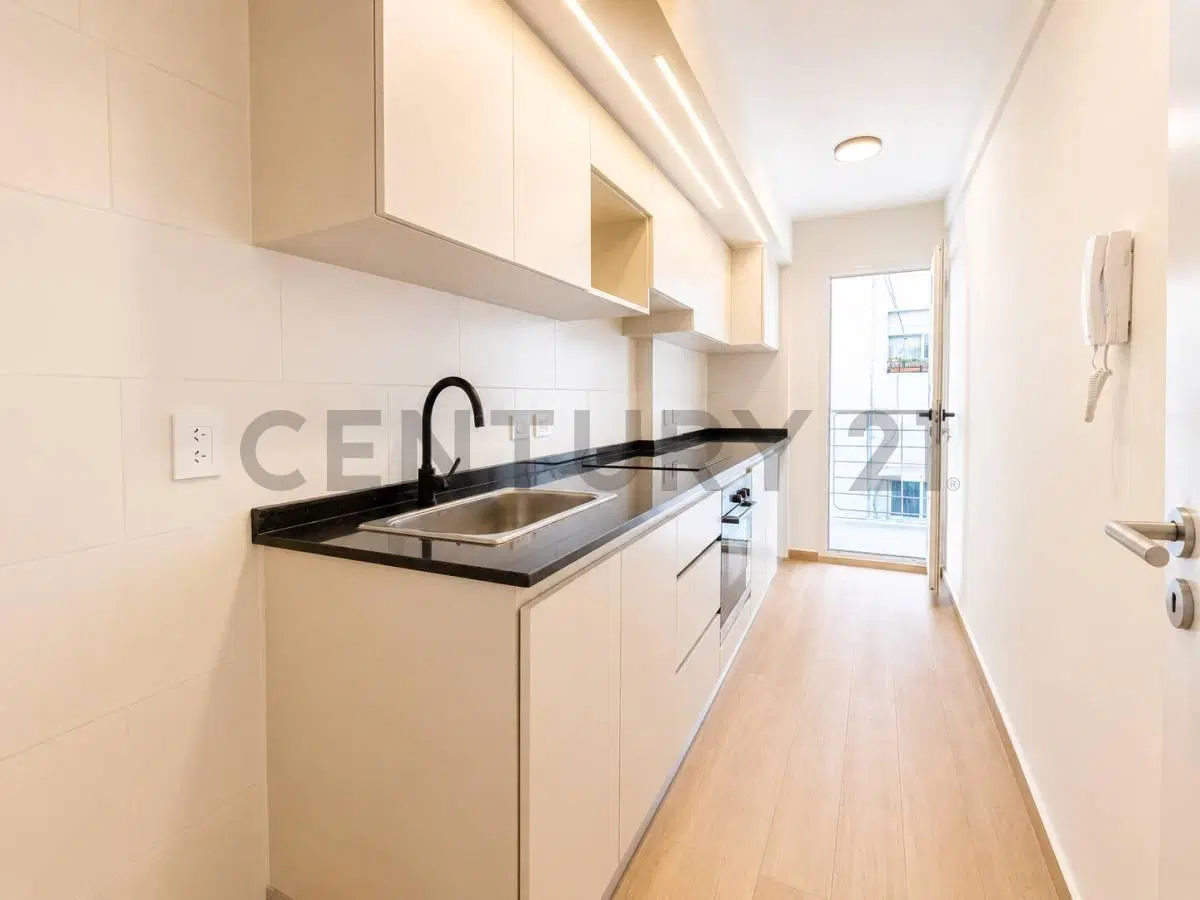 Venta 2 ambientes c/ balcon - reciclado a nuevo - Bajo Belgrano 4