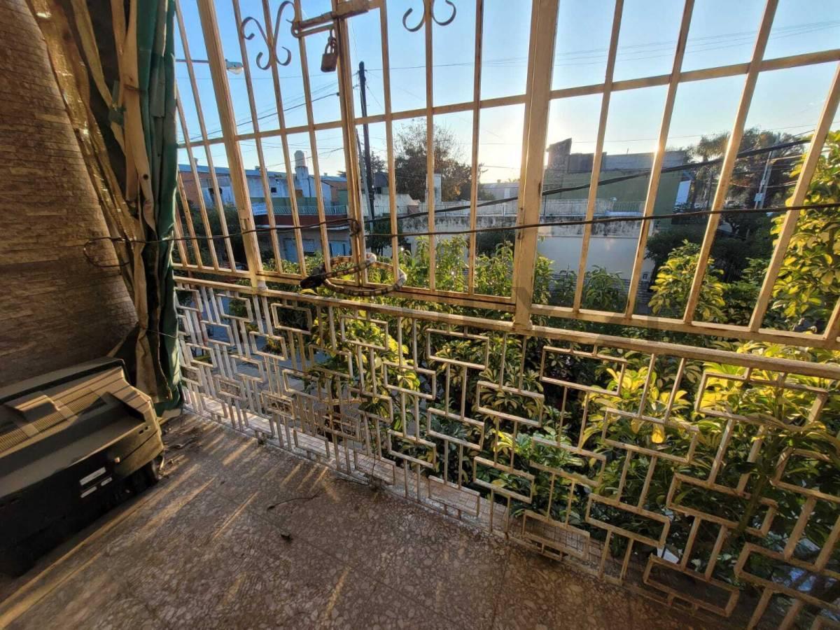 Foto de VENTA CASA 5 AMBIENTES CESION DE DERECHOS POSESORIOS, imagen 1