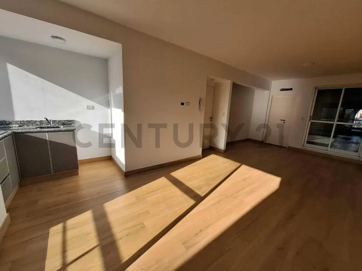 VENTA DE MONOAMBIENTE CON BALCON EN VILLA CRESPO 2