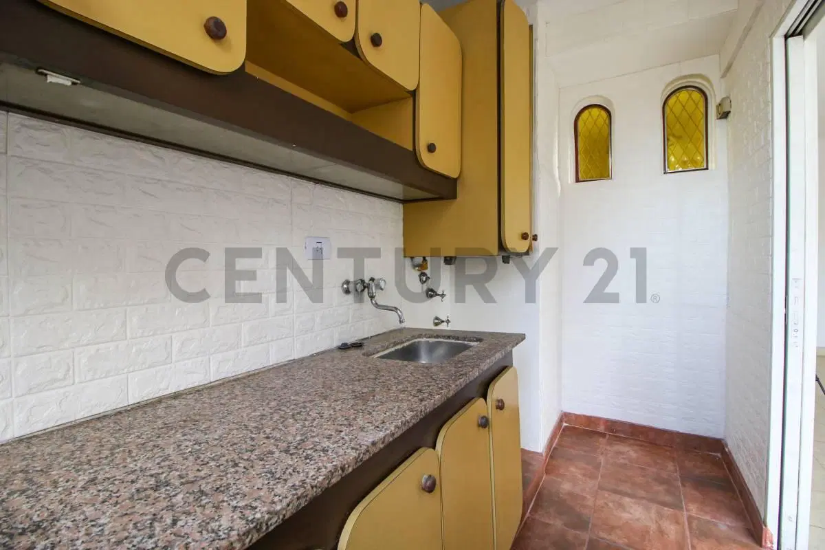 VENTA DEPARTAMENTO 2 AMBIENTES CON BALCON FLORIDA,VICENTE LOPEZ 4
