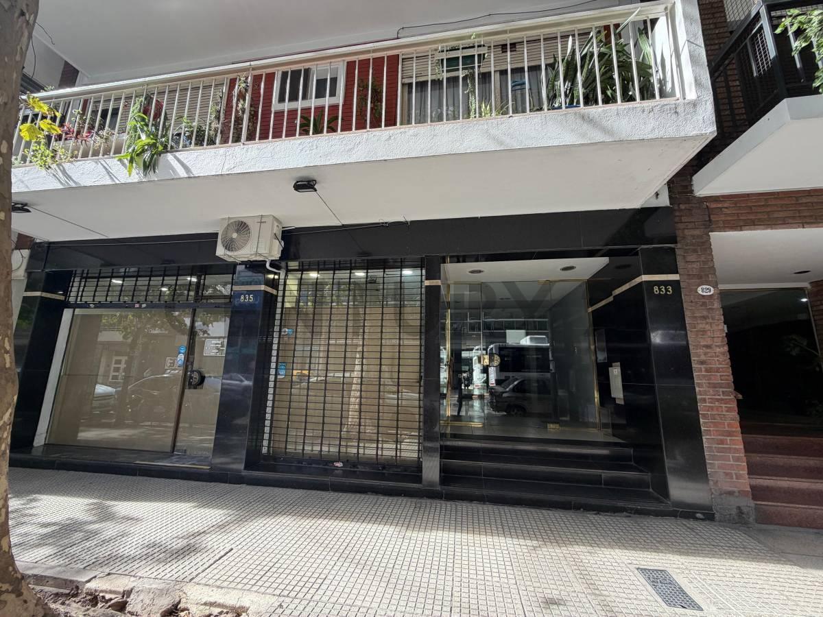 VENTA DEPARTAMENTO DE 3 AMBIENTES EN ALMAGRO - EXCELENTE UBICAICÓN - SILENCIOSO Y FUNCIONAL