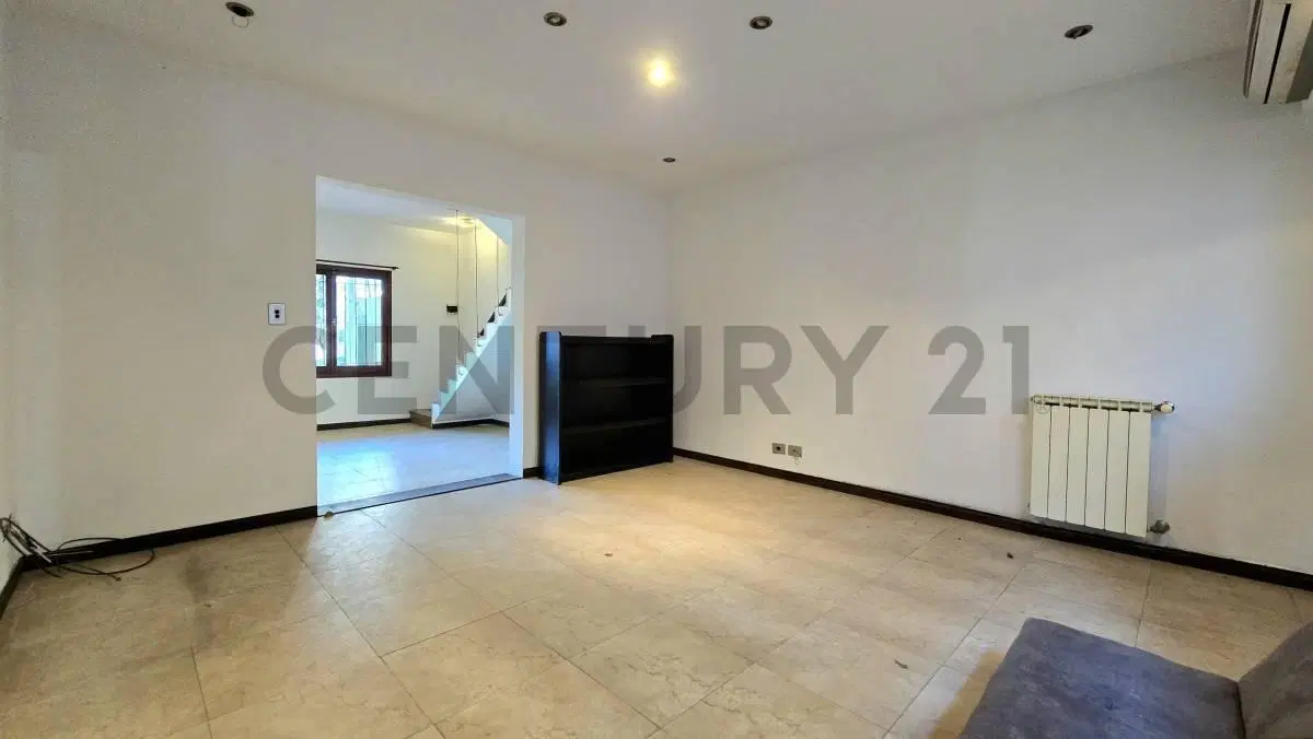 CASA VENTA COCHERA 5 AMBIENTES PATIO PARRILLA . VICTORIANO MONTES 4300 SAAVEDRA, CABA. 4