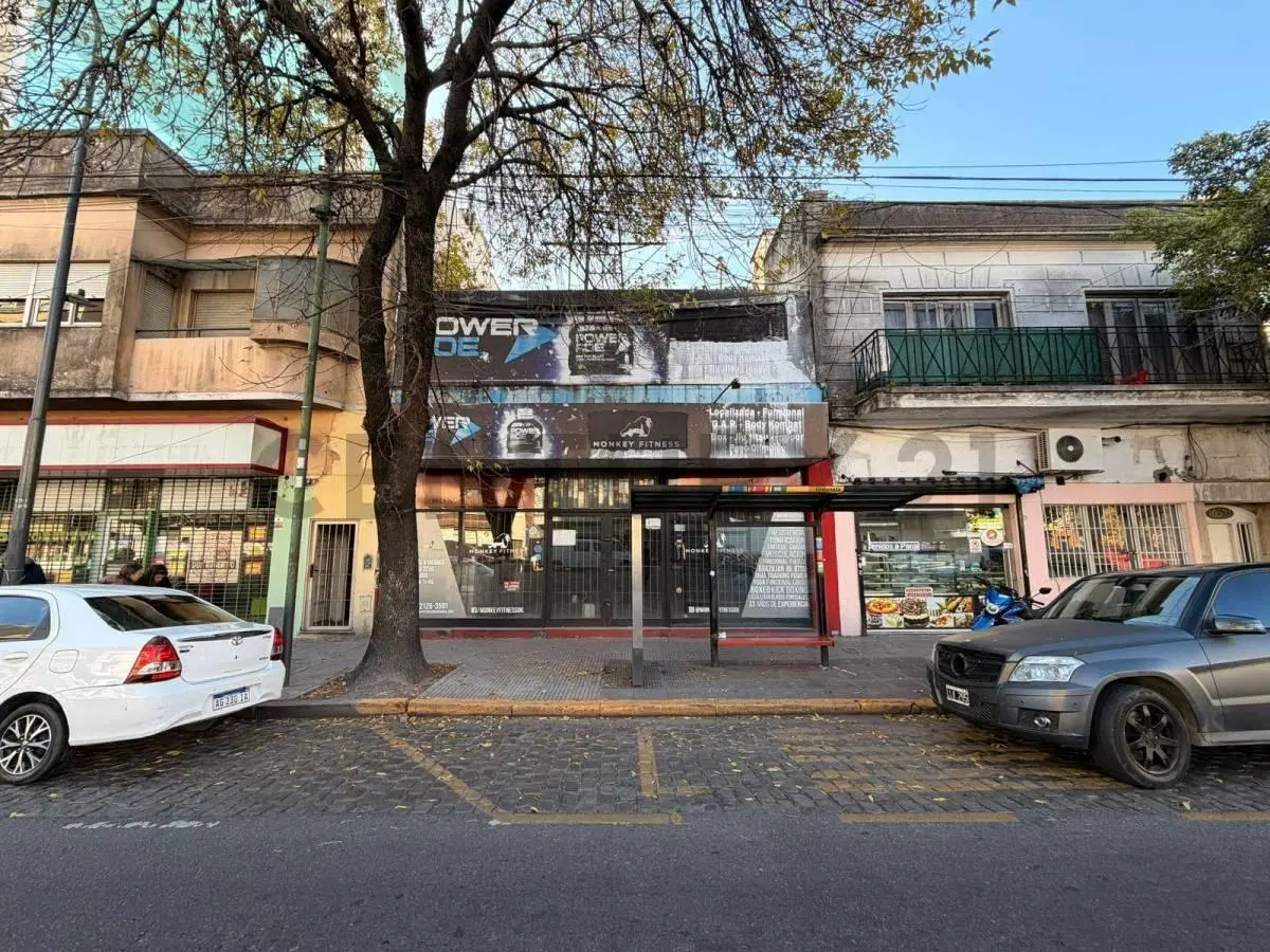 VENTA Lote sobre Av. Rivadavia al 10500 | Distrito USAA | 1.289 m² vendibles 3