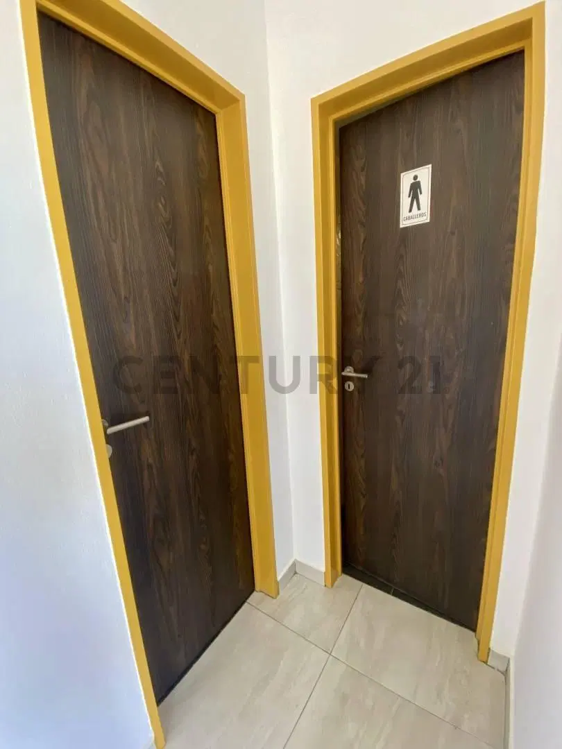 Alquiler local comercial a la calle, Villa Ballester 8