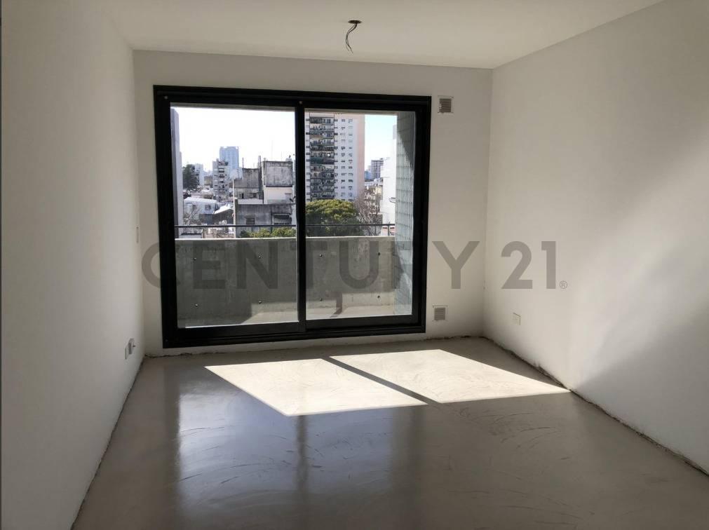 Foto de VENTA DEPARTAMENTO 2 AMB. EN FLORES C/ RENTA, imagen 3